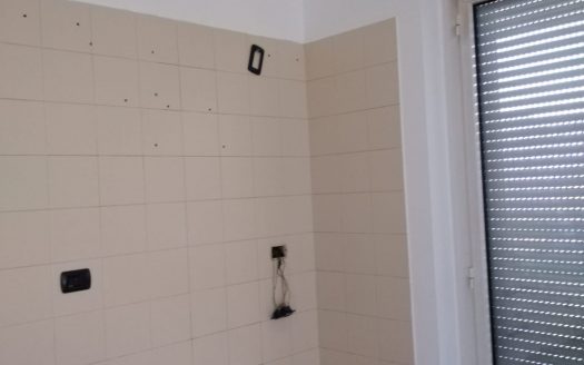 Luminoso bilocale con terrazzo, cantina e box